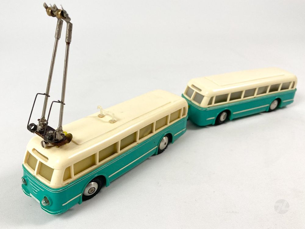 REMORQUE TROLLEY BUS HO jaune 4 roues 2 axes DGPM Eheim Brawa pas moteur éclair EUR 49,99