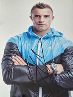 Xherdan Shaqiri - Original in person Autogramm auf Foto