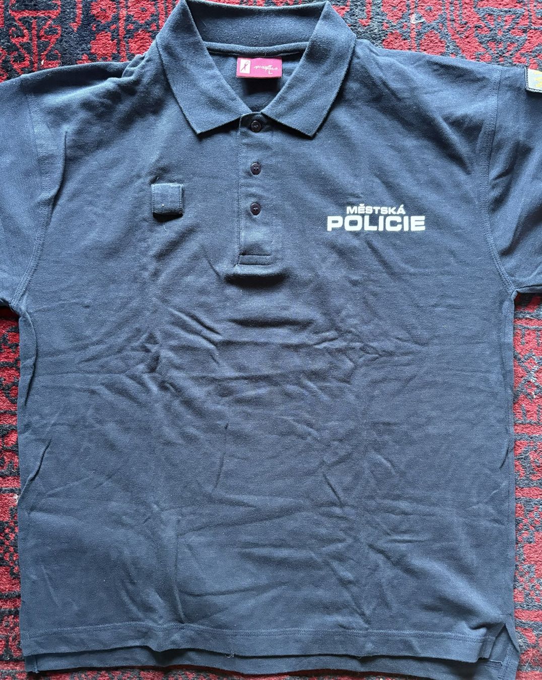 Uniformi: Polo-Shirt Polizei Prag – Usato da Volketswil venduto da zwitsch33