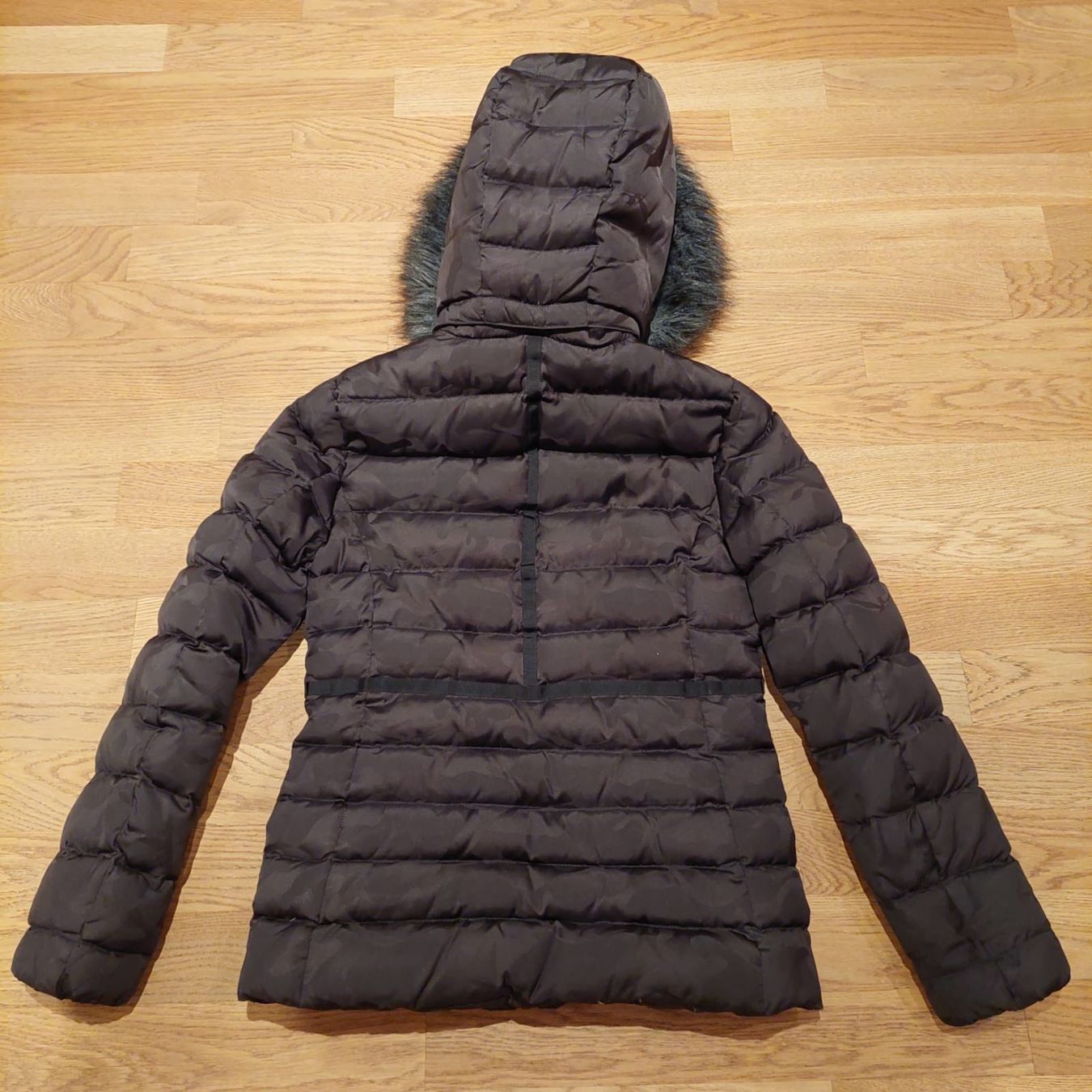 Tommy Hilfiger Giacche: Winterjacke Tommy Hilfiger S – Usato da Nendeln venduto da Zopfie_ 9
