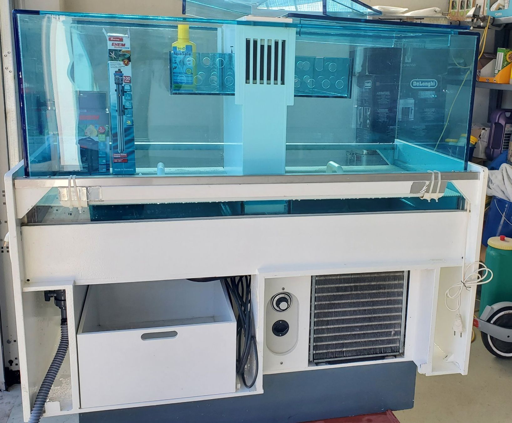 Aquarium: Grosses Aquarium mit Kühler – D'occasion à Leuzigen par Impreza89