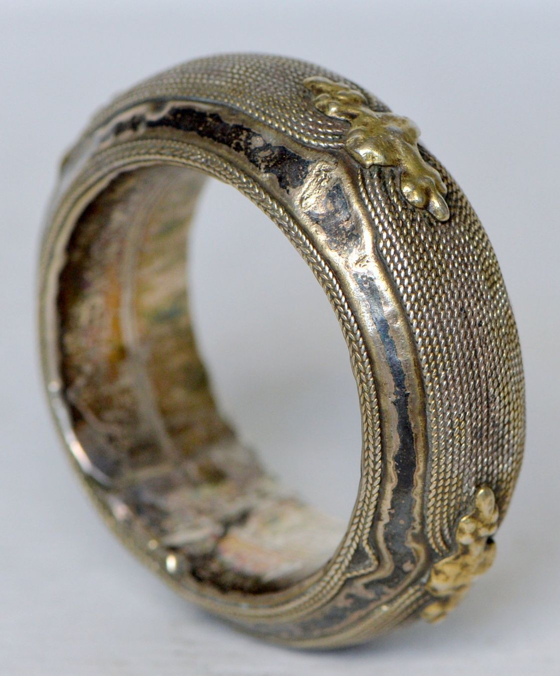 Bracciali & Braccialetti: Ancien bracelet en métal – Usato da Neuchâtel venduto da Neuchatel 5