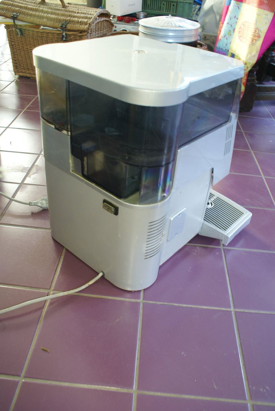 Saeco Kaffeemaschinen & Espressomaschinen: Machine à café Saeco Royal Office – Defekt aus Corserey von gil_5mhk 2