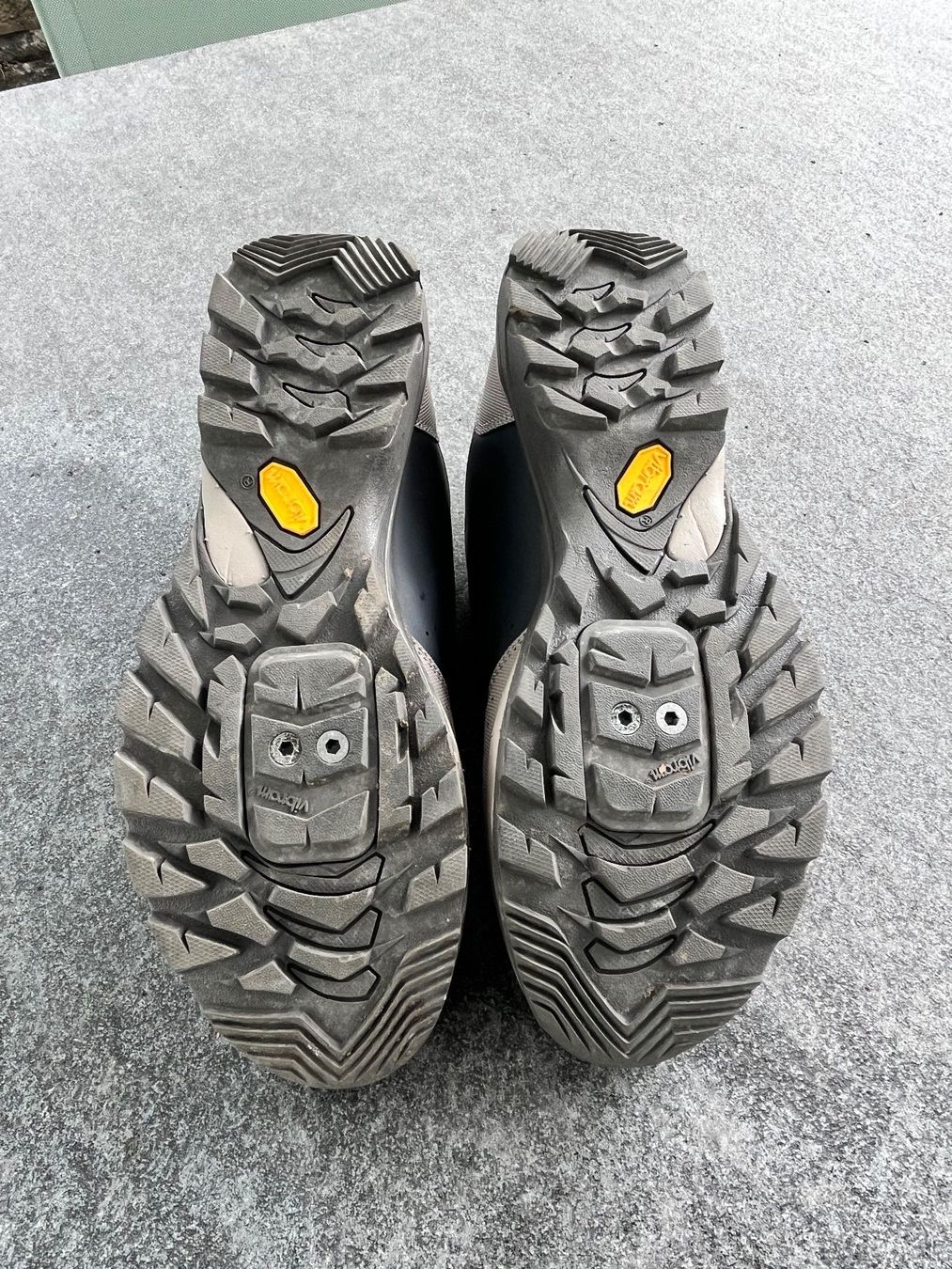 Veloplus Scarpe da uomo: Veloschuhe von Veloplus Neupreis Fr. 179.00 – Nuovo (secondo la descrizione) da Rickenbach ZH venduto da Urmel3 4