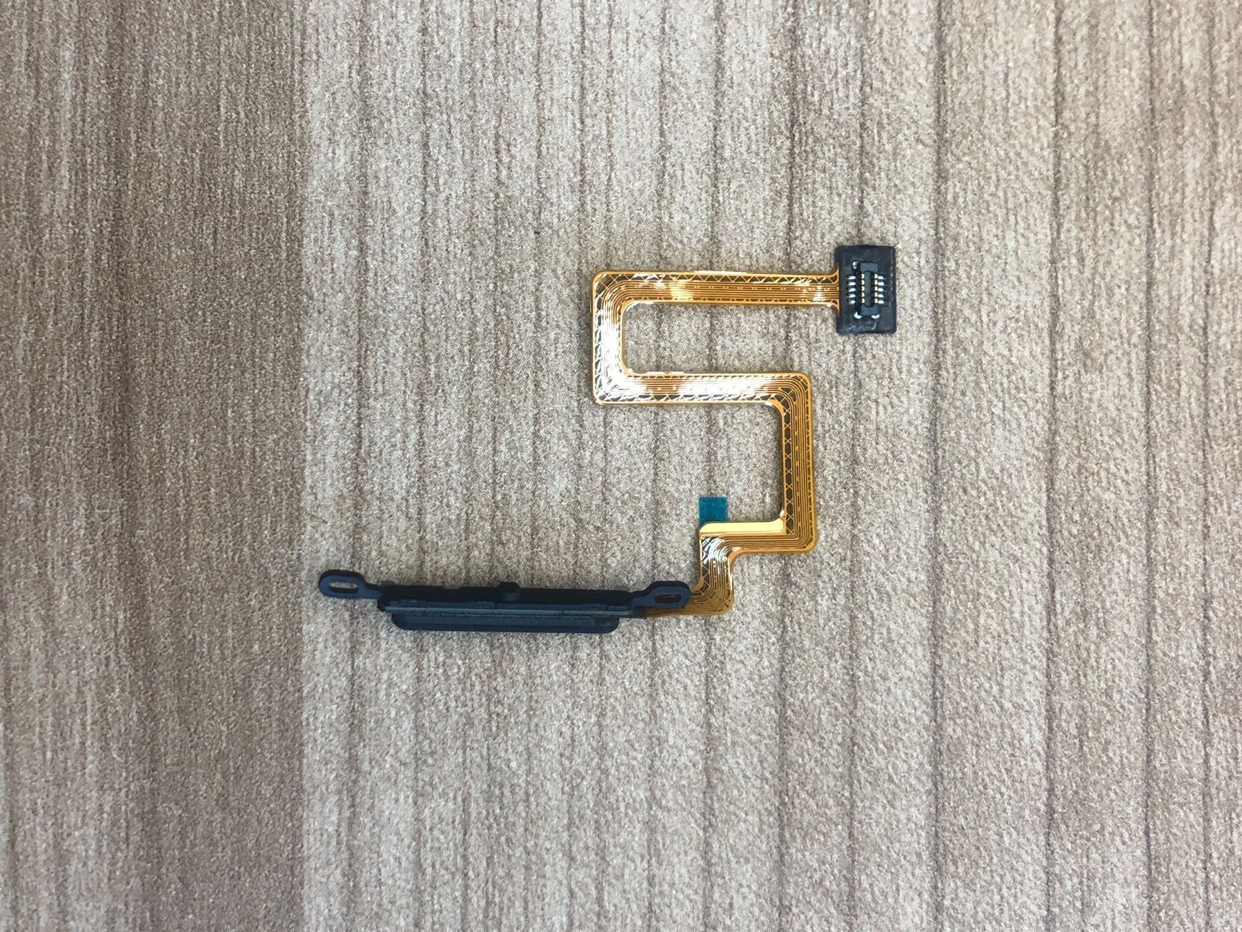 Samsung Telefoni cellulari / Smartphones: Samsung Galaxy A22 5G Fingerdruck flex – Nuovo e nell'imballaggio originale da bern venduto da reptechnic