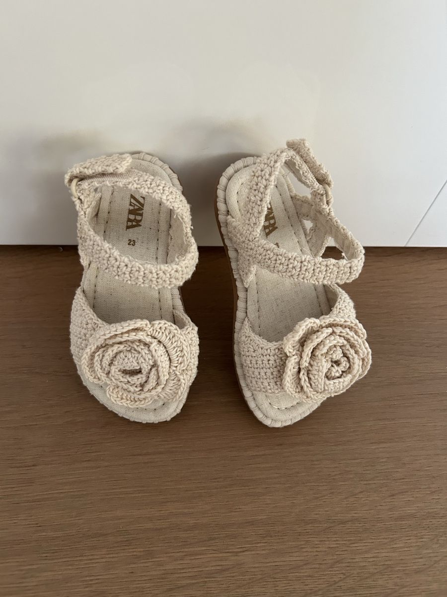 Zara Scarpe per ragazze: Zara schuhe 23 nie angezogen – Nuovo e nell'imballaggio originale da Rümlang venduto da Jennyanna
