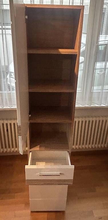 Armoires: Badezimmerschrank – D'occasion à Schwyz par SZurkirchen 1