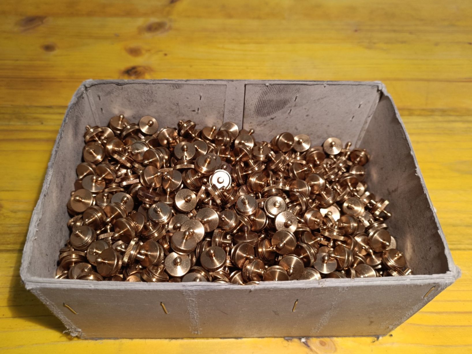 Alle Werkzeuge: Messing-Schrauben – Neu und originalverpackt aus Hombrechtikon von Unser_Hofer 3