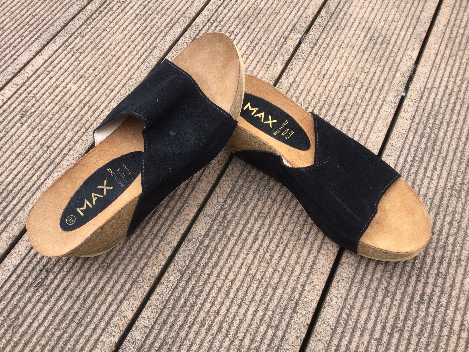 Max Mara Damenschuhe: Mules compensées noires en Daim/Cuir MAX, pointure 40, NEUF – Neu und originalverpackt aus Agiez von chouchanelle 7