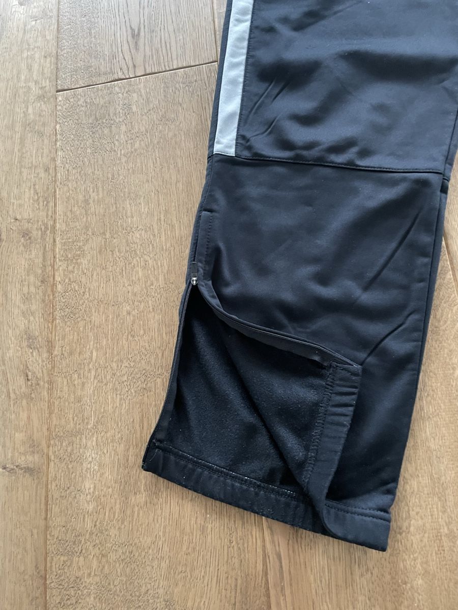 Nike Pantaloni: Nike Trainerhose L – Usato da Sissach venduto da Gaemma 1