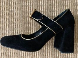 Prada Damen Schuhe Gr 37.5 NEU