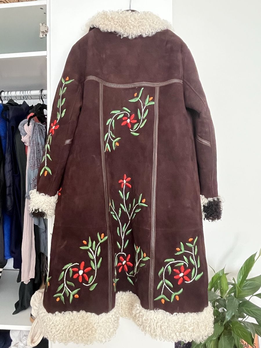 Boohoo Cappotti: Boho wildleder Lamfell Mantel – Usato da Zürich venduto da loooci 1