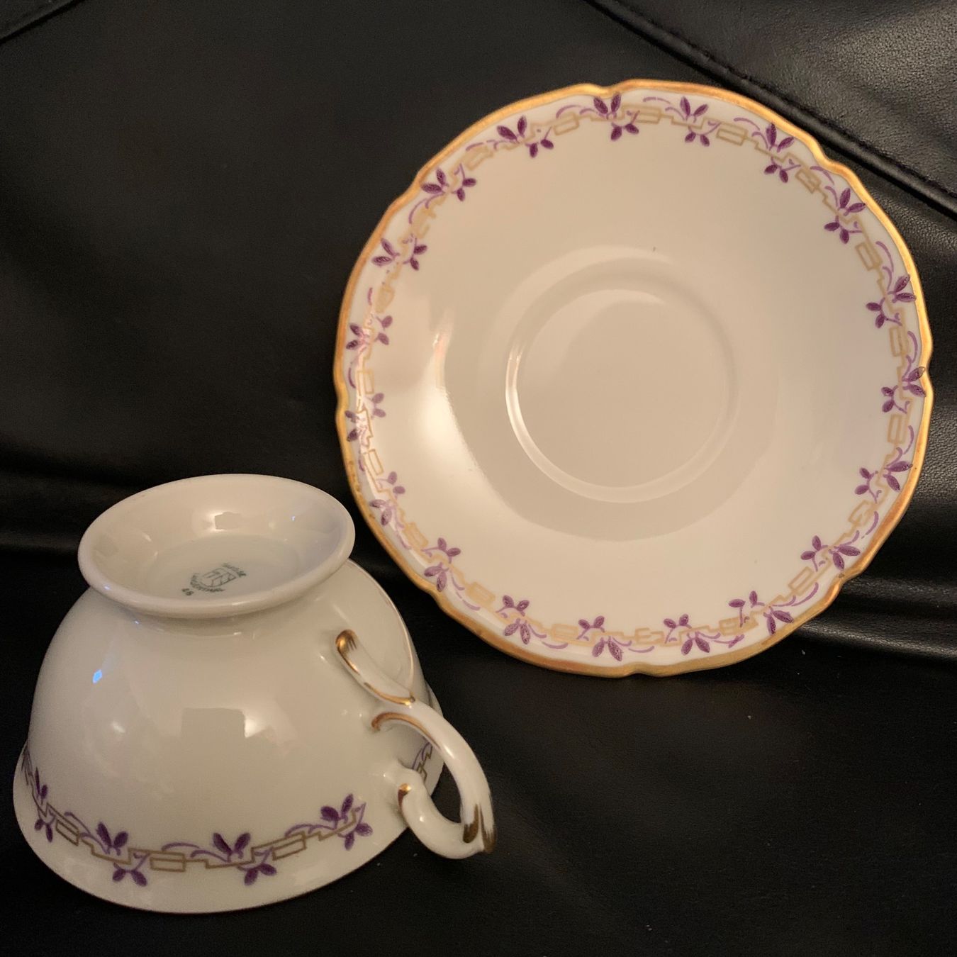 Tassen: Vintage Moccatasse mit Unterteller, Goldrand, Langenthal – Gebraucht aus Hinteregg von GARANTA 1