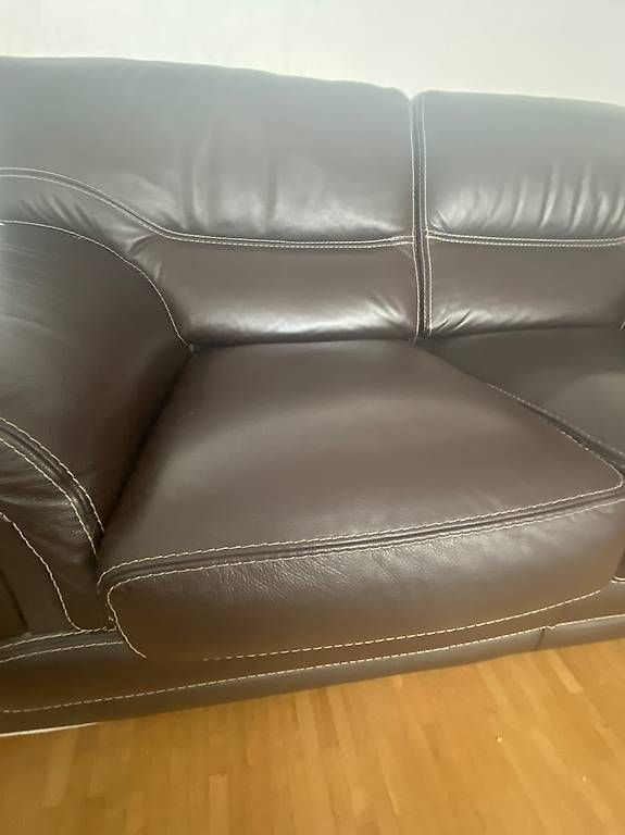 Sofas: Canapé cuir impeccable  – D'occasion à Carouge GE par mjfern 2