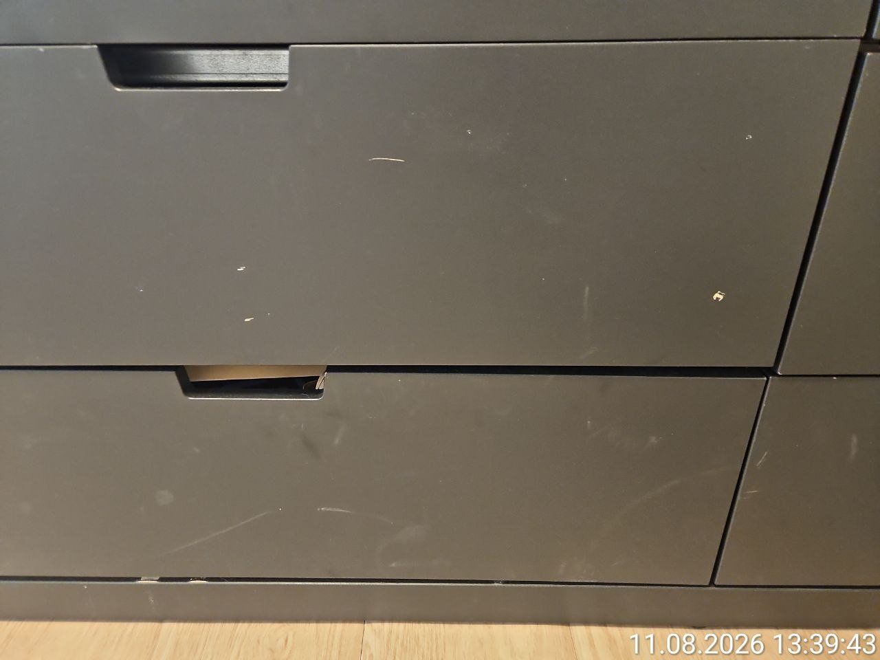 Kommoden: GRATIS *** Stabile schwarze Kommode (schwarz) – Gebraucht aus Zürich von McQeen 1
