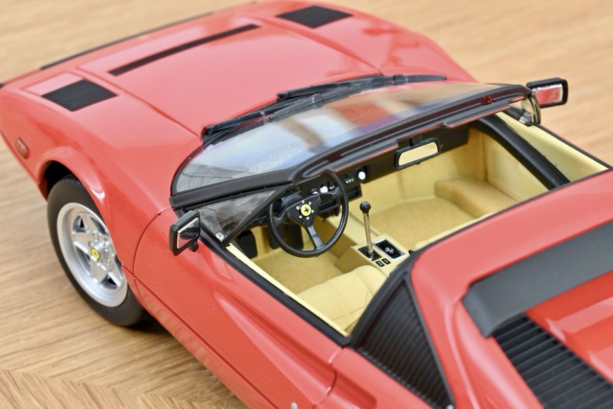 Ferrari Modellini d'auto: FERRARI 308 GTS 1982 MASSSTAB 1:18 – Nuovo e nell'imballaggio originale da Erlenbach i. S. venduto da MB-Next-Level 4