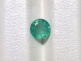 Smaragd mit Zertifikat 1.03ct.
