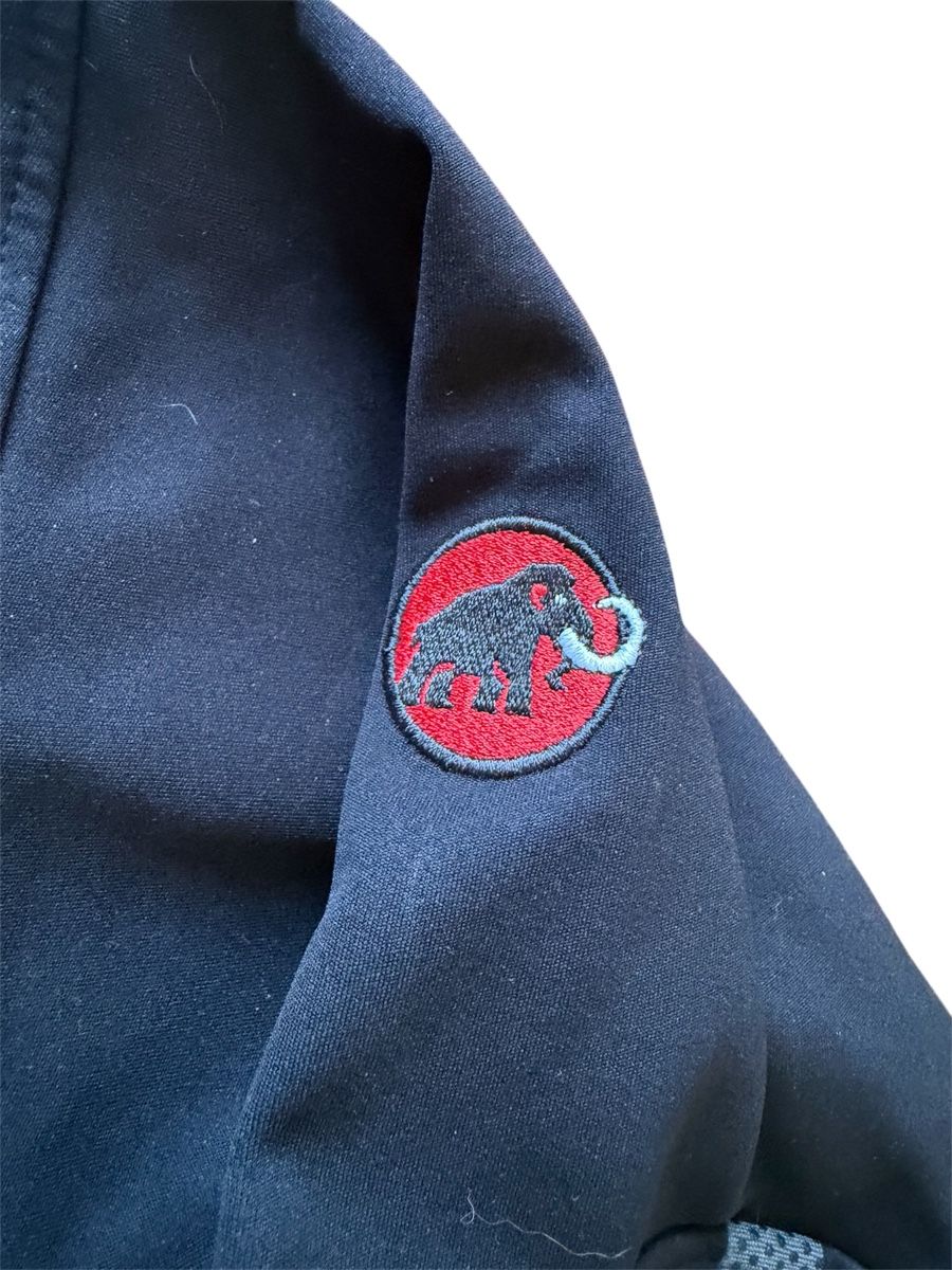 Mammut Vestes: Veste Mammut softshell capuche taille L noire – D'occasion à Baulmes par resel_.tm 1