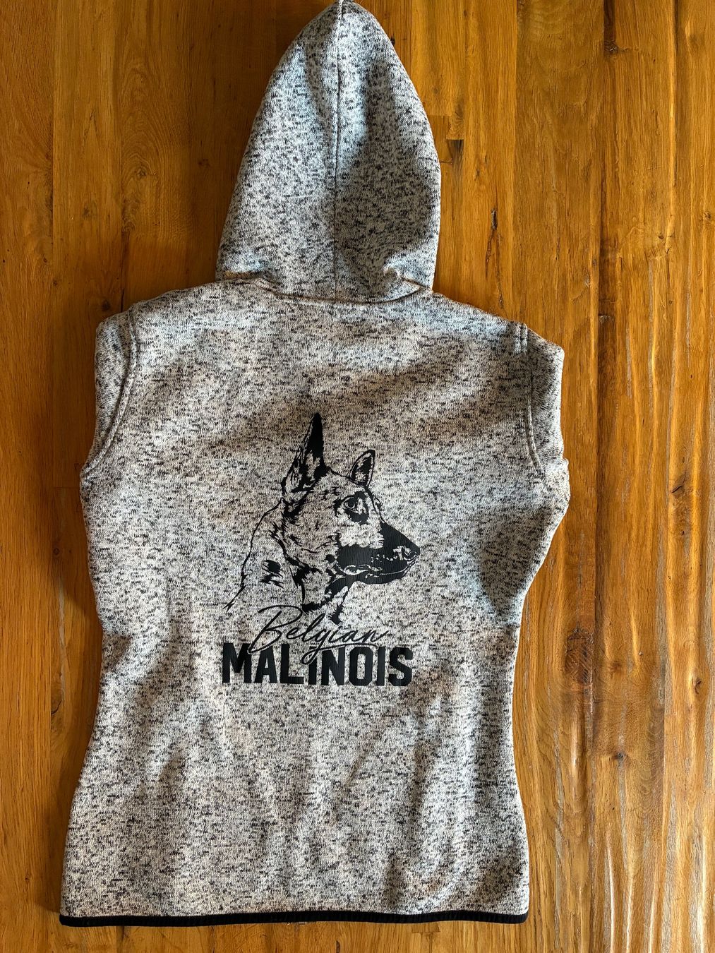 Jacken: Fleecejacke mit Kapuze Malinois Grau Grösse S – Gebraucht aus Kräiligen von MonteBerna 1