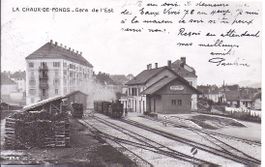 CHAUX - de - DONDS, la gare de l'est avec le train