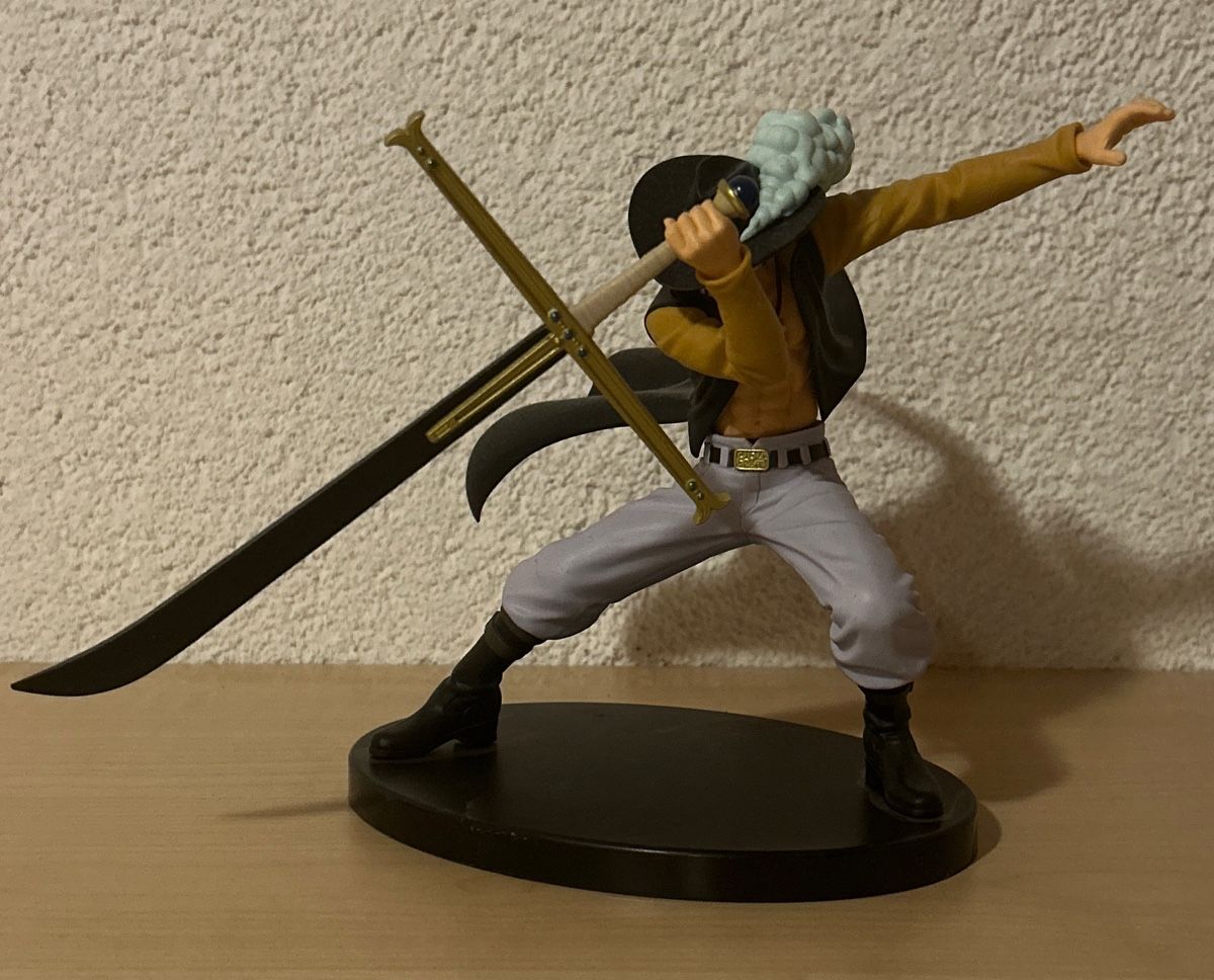 Statuette: One Piece Figur Dracule Mihawk Sammlerfigur – Nuovo (secondo la descrizione) da Gersau venduto da gia_wl9p 1