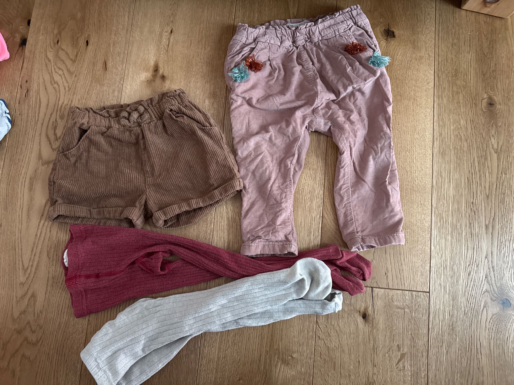 Zara Lotti & Set di vestiti: Lot hiver 86-92 – Usato da Montreux venduto da canori