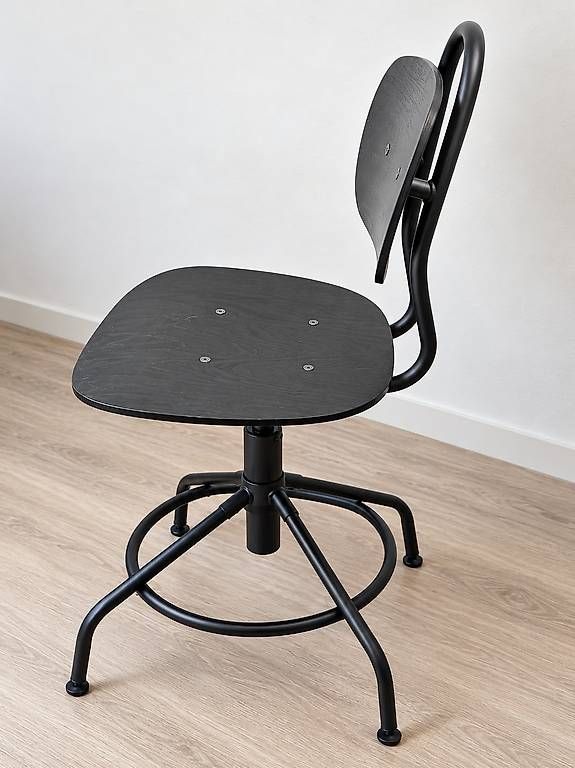 Chaises: Büro Stuhl  – D'occasion à Weinfelden par gab_z6f5 1
