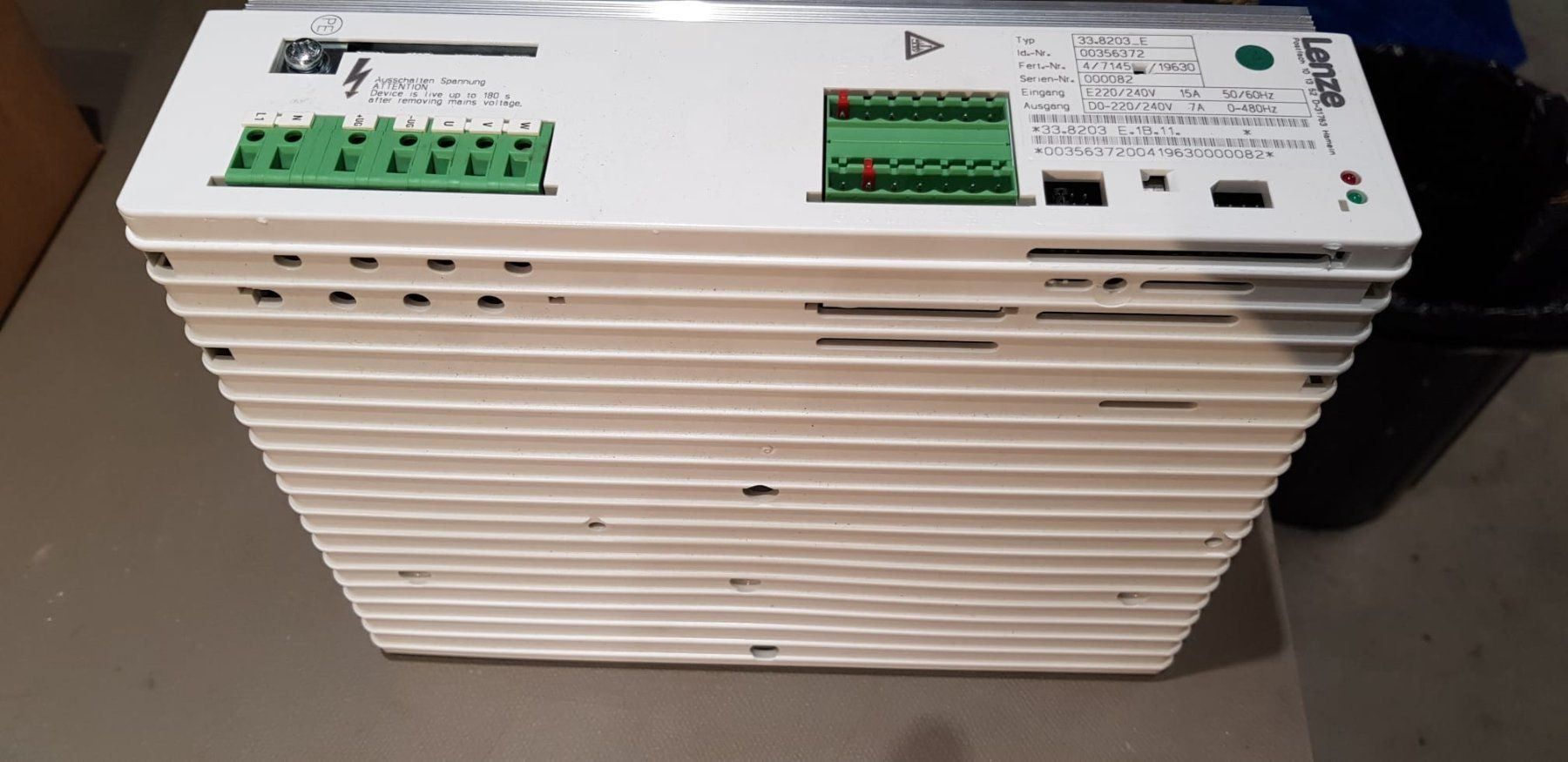 Inverter: LENZE 33.8203_E – Usato da Balsthal venduto da mtwd 1