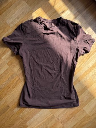SKIMS fits everybody t shirt