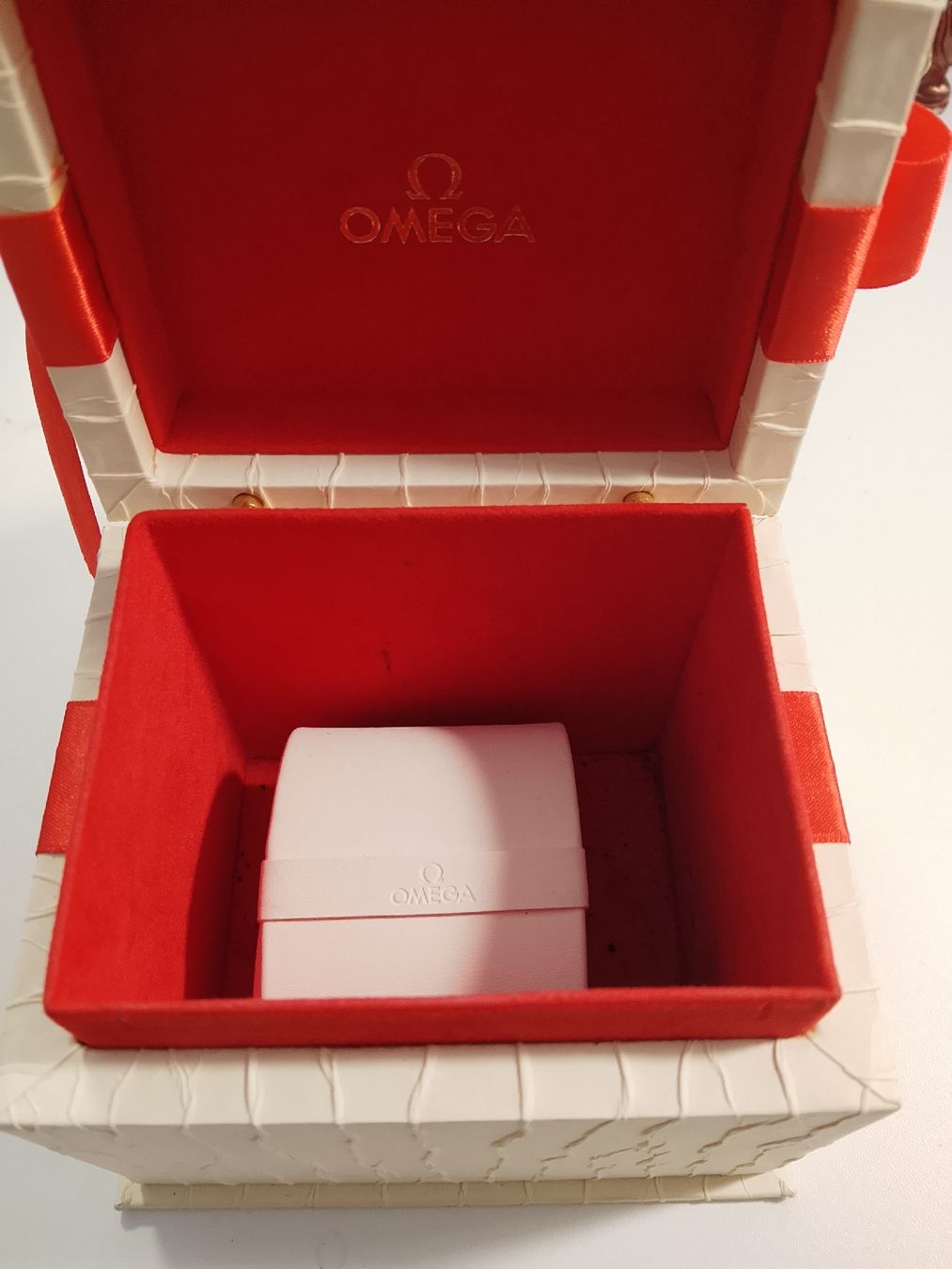 Scatole porta orologi: Omega Uhren Box nicht komplett – Difettoso da Biel/Bienne venduto da Vintage-timearts 1