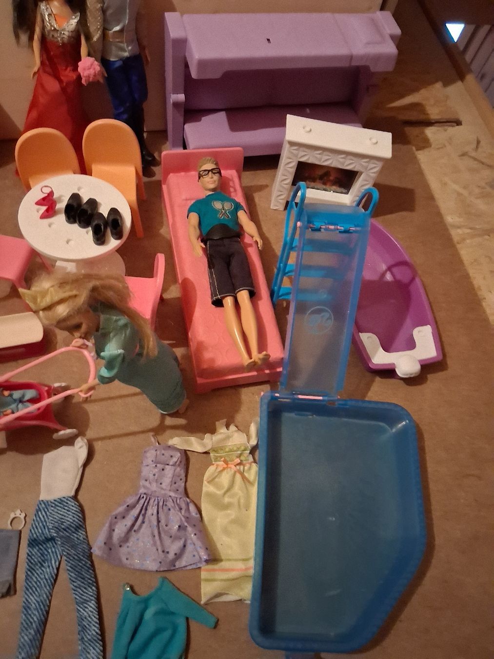 Bambole: Barbie mit Zubehör und Möbeln  – Usato da Schwellbrunn venduto da corluk 4