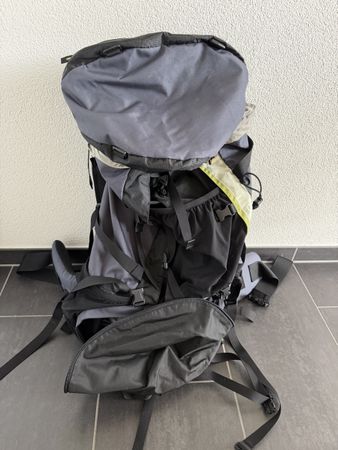Trekking Rucksack 65L mit Regenschutz Somme