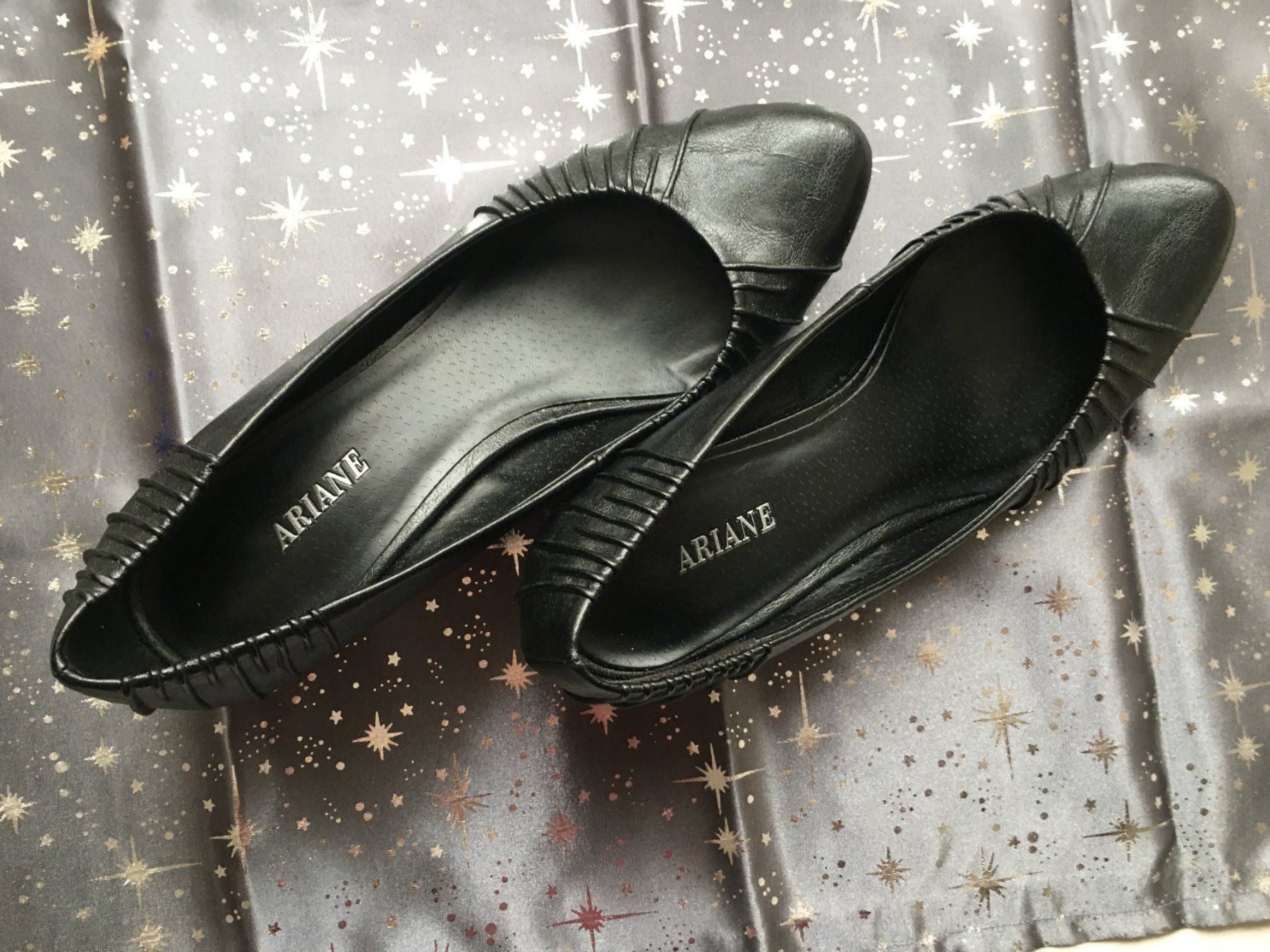 Scarpe da donna: Chaussure noire femme – Usato da La Tour-de-Peilz venduto da Halltal