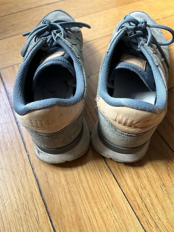 Nike Scarpe da uomo: Basket Nike vert sauge 42.5 – Usato da Lausanne venduto da ft79 1