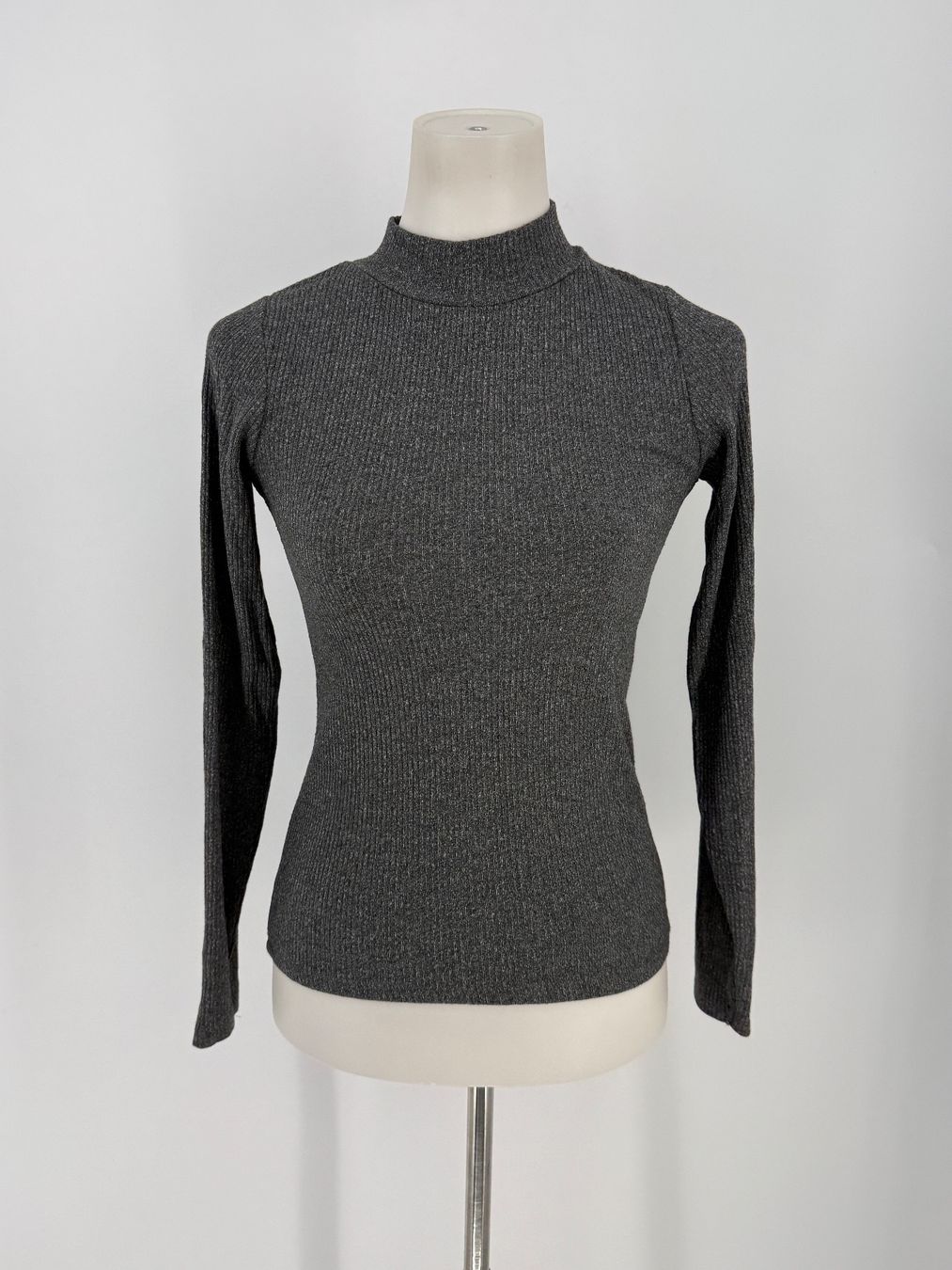 Maglioni & Felpe: Pullover Gr. XS gerippt von Chicorée – Usato da Auenstein venduto da moin.