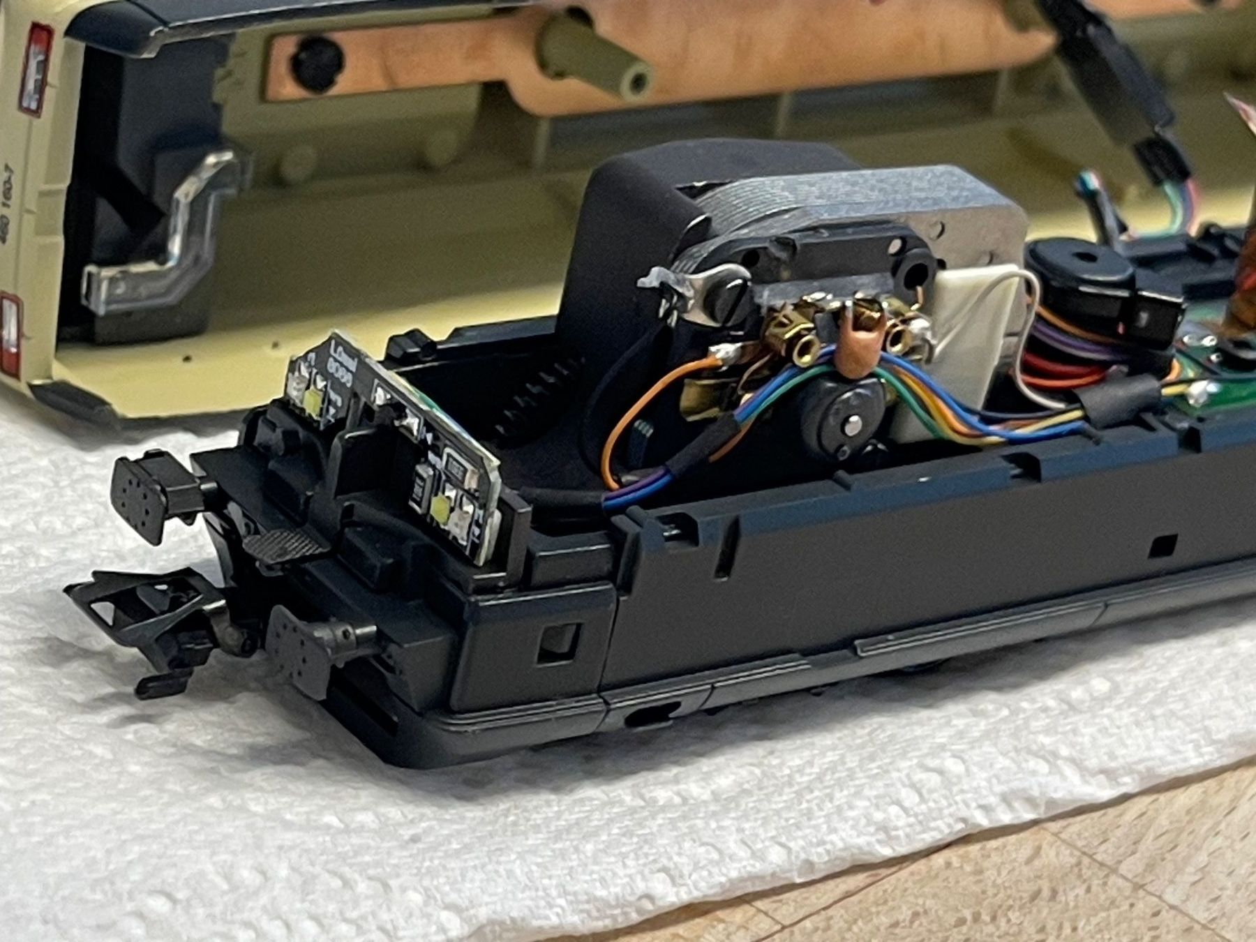 Märklin Modellini di ferrovie: Märklin Re 460 SBB Custom painted – Nuovo (secondo la descrizione) da Lützelflüh-Goldb venduto da overdose74 9