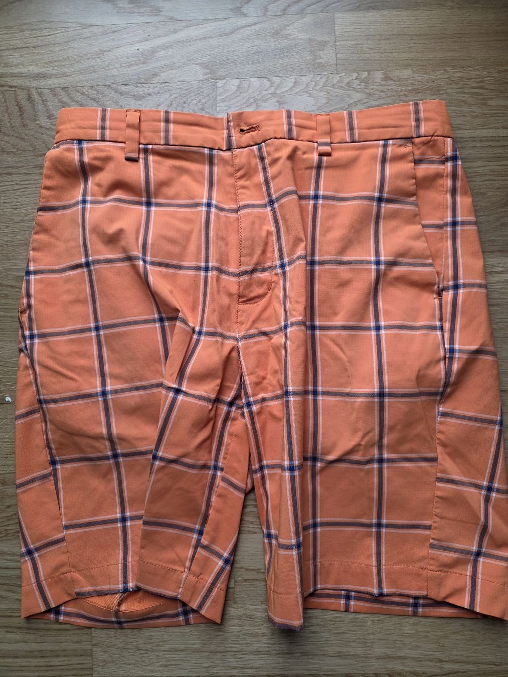 Pantaloni: Orange Shorts M – Usato da Zürich venduto da ceviname 1