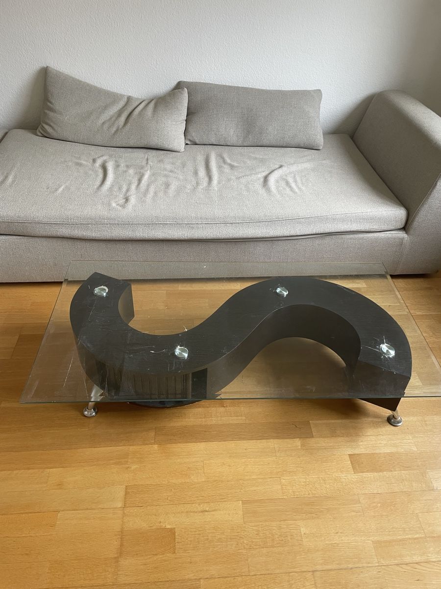 Tavoli: GRATIS table – Usato da Zürich venduto da sso_wt6m 1