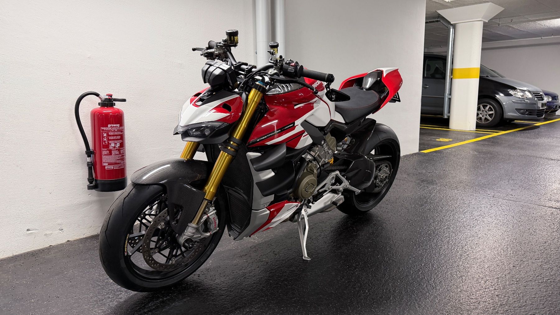 Ducati Strada: Ducati Streetfighter V4S – Usato da Wauwil venduto da cnb_jl5v 1
