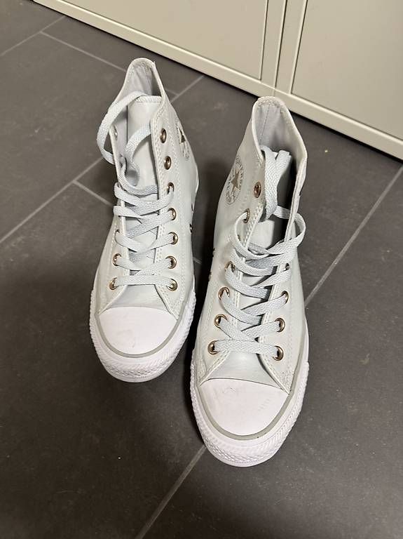 Converse Damenschuhe: Converse Chuck Taylor All Star High Leder Gr. 38 – Gebraucht aus Frutigen von sal_9lqd