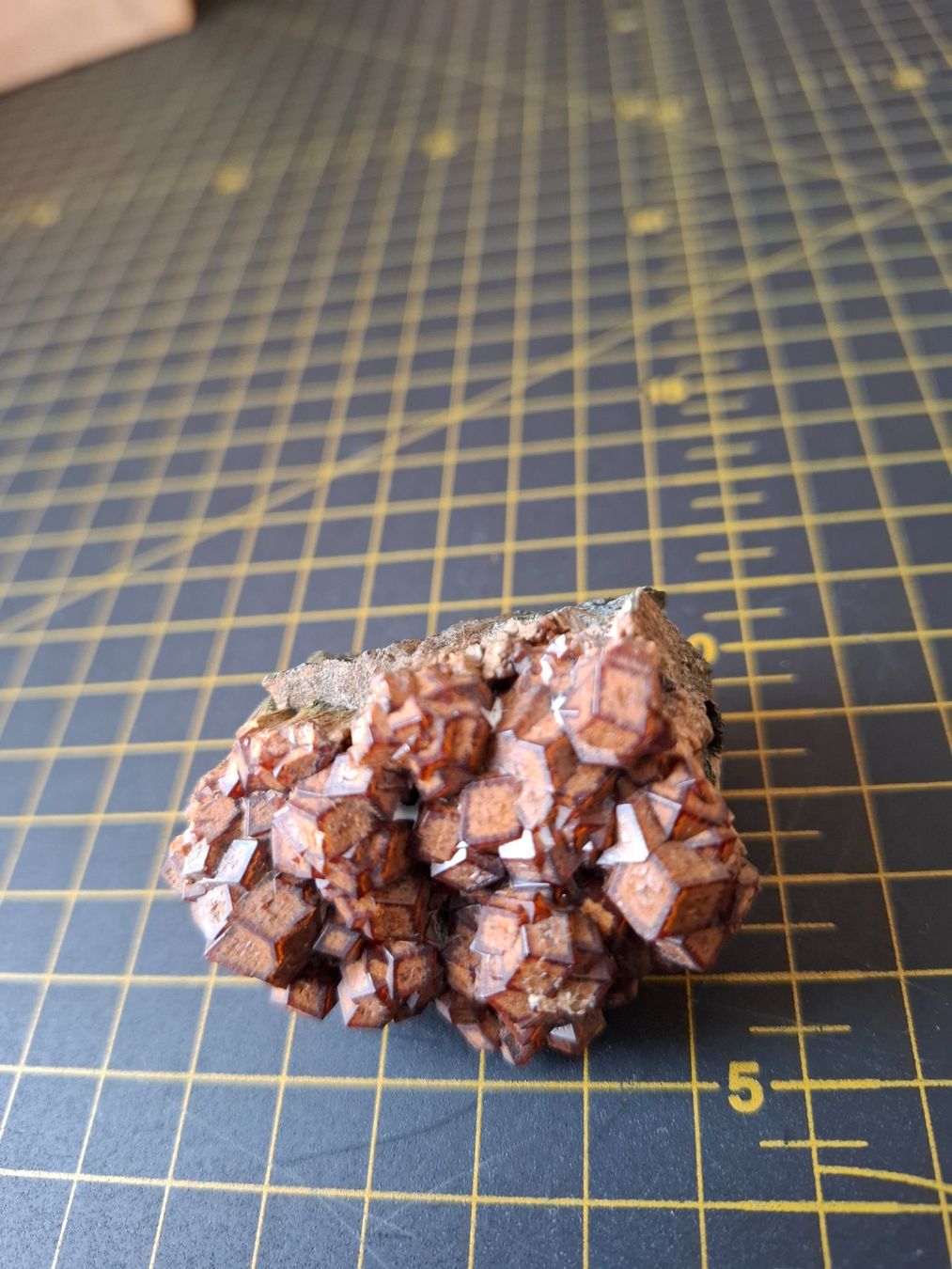 Minerali & Pietre curative: Andradit Granat ein Mineral – Usato da Zwieselberg venduto da Halifaxmendusli 8