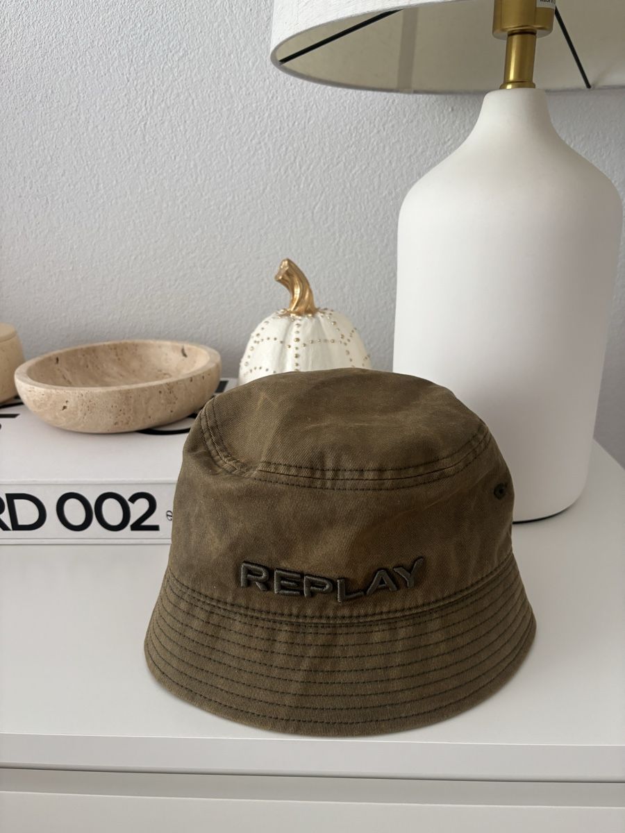 Copricapi, berretti & cappellini: NEW - Replay Bucket Hat Olive Colour NP: 65.- – Nuovo (secondo la descrizione) da Horgen venduto da len_qjz9