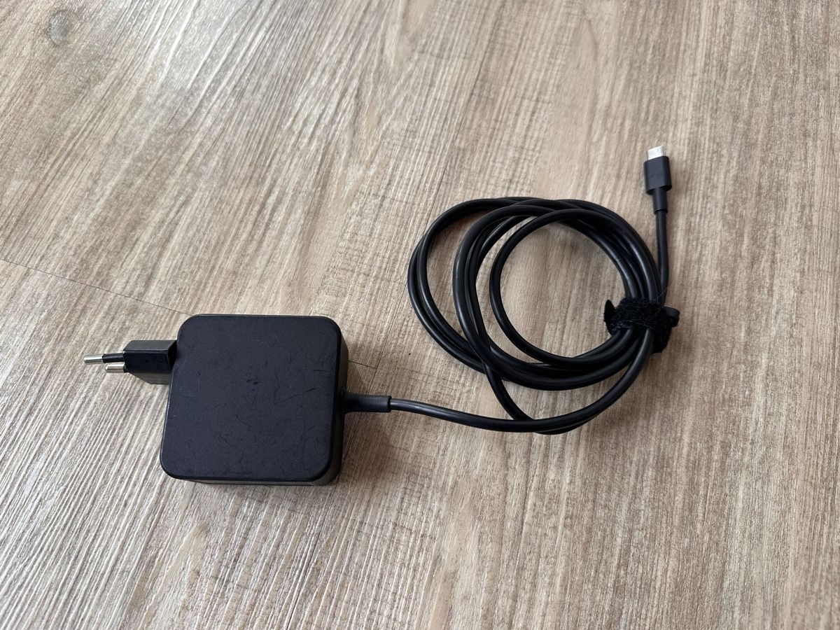 Caricabatterie: Original USB-C Netzteil 65W – Usato da Dottikon venduto da chline.rote.traktor