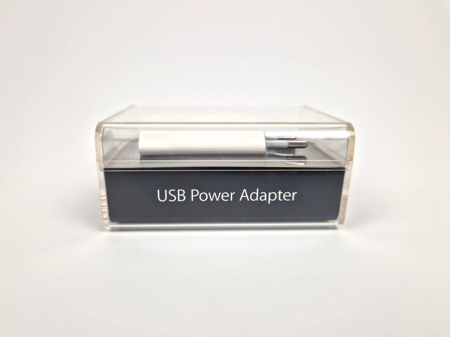 Apple Lecteurs & Adaptateurs: Apple USB Power Adapter – Neuf avec emballage d'origine à Basel par Restwert_Basel 2