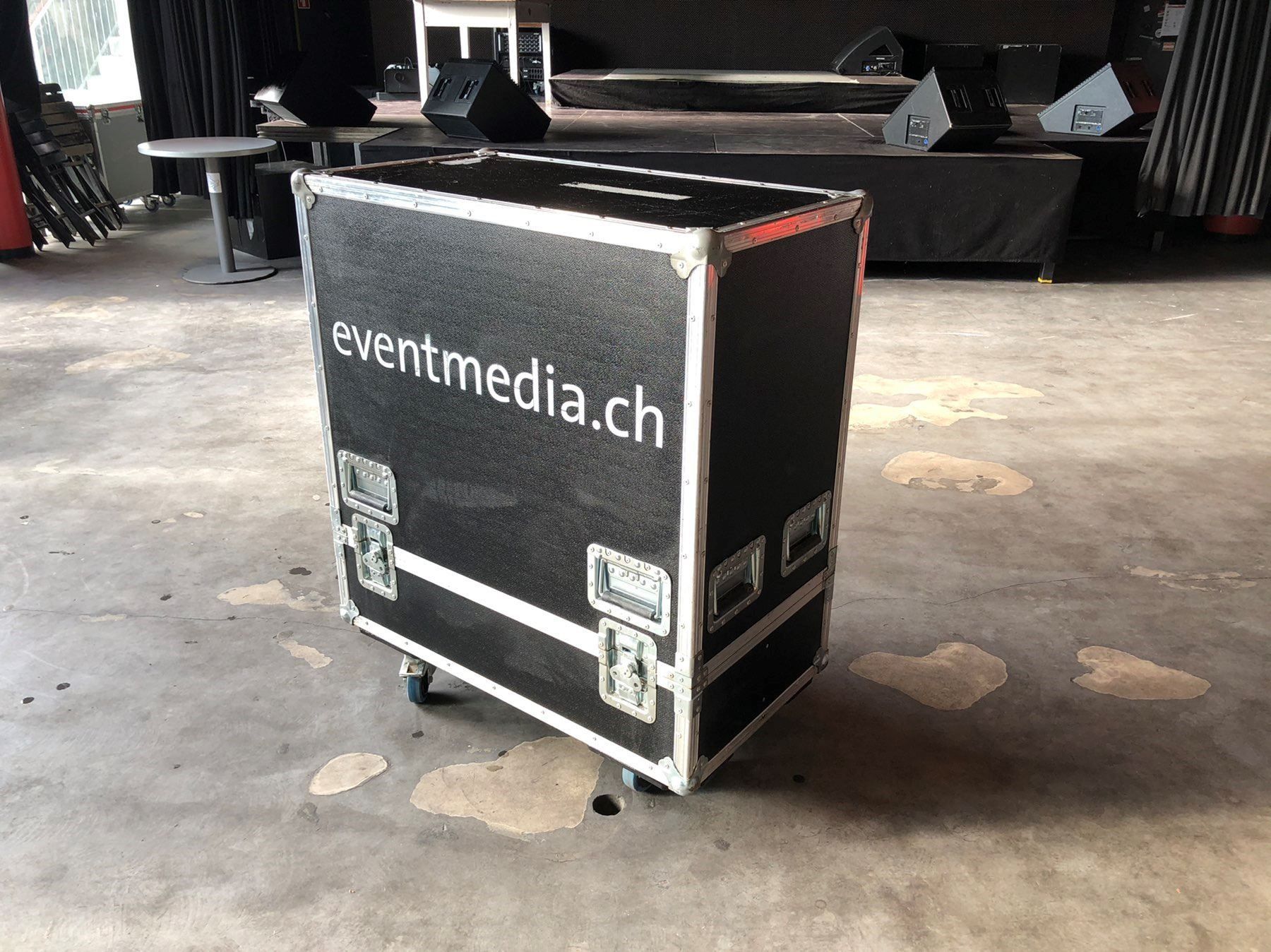 Casse di trasporto: Flight Case zu Verkaufen – Usato da Koppigen venduto da connect1 1