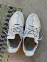 Yeezy Cloud White size 12 / 46