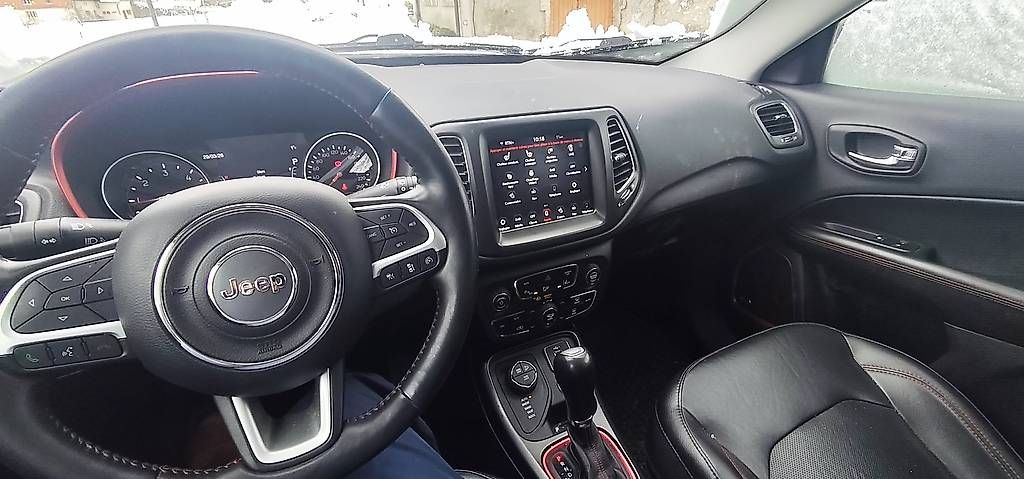 Automobili: Jeep Compass Trailhawk 2.0 TD 4x4 - Full équipé  – Usato da Lieffrens venduto da Remyvd 2