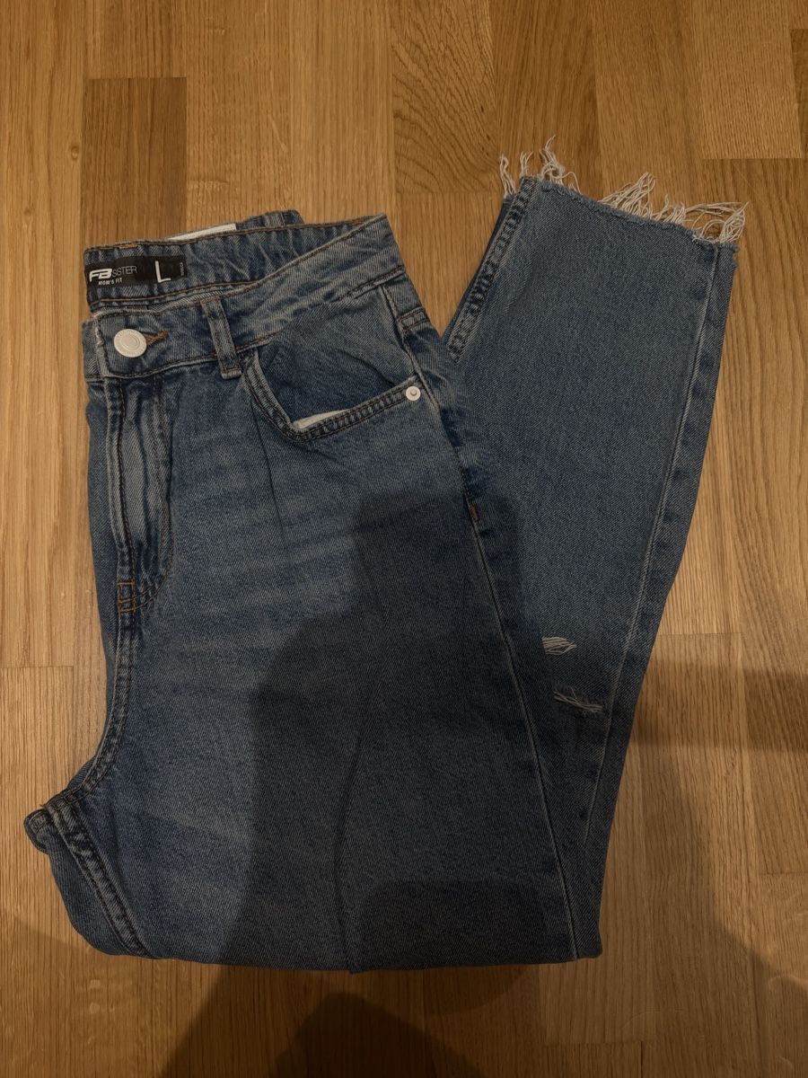 Jeans: Baggy High Waist Jeans – Usato da Urtenen-Schönbühl venduto da suzarakic