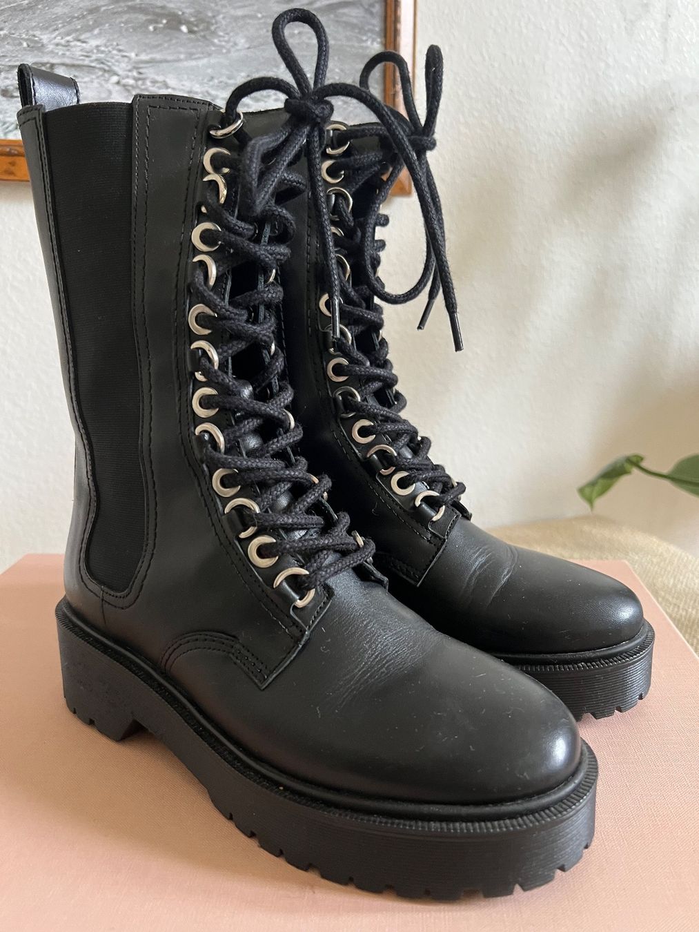 Maje Scarpe da donna: Coole Maje Stiefel – Usato da Zürich venduto da Suki.