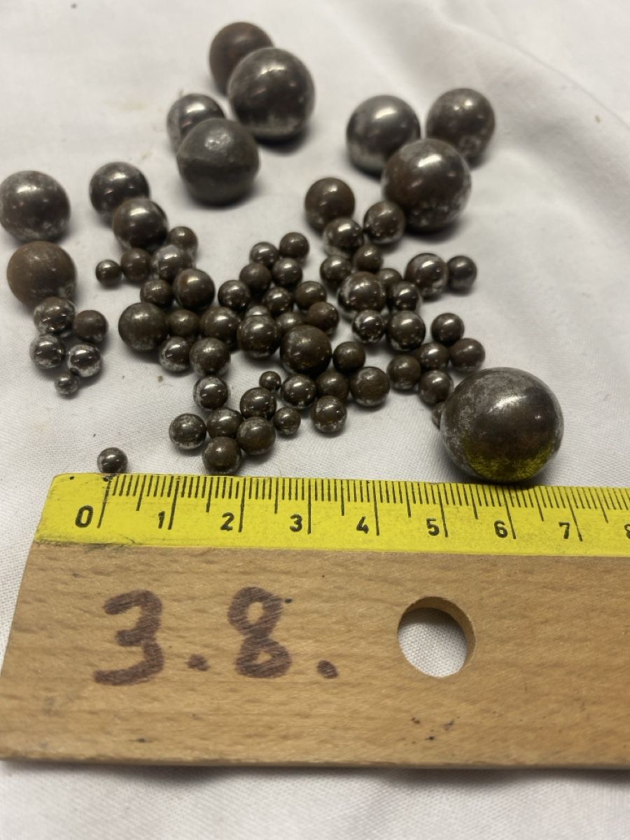 Biglie: Stahlkugeln Set gemischte Grössen gebraucht  – Usato da Dozwil venduto da Bach_4 2